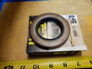 NOS L&S 71-18264 /CR 18264 OIL SEAL FREE SHIPPING! - Picture 1 of 8