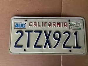 WEISS - CALIFORNIA - NUMMERNSCHILD - Bild 1 von 1