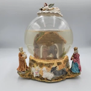 Holiday Classics Grand Globe Krippe musikalisch & beleuchtet 160 mm Schneekugel Vintage Weihnachten - Bild 1 von 11