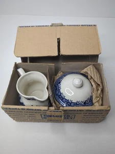 Vintage Blue Willow Set Creamer and Covered Sugar Bowl Churchill England - Picture 1 of 3