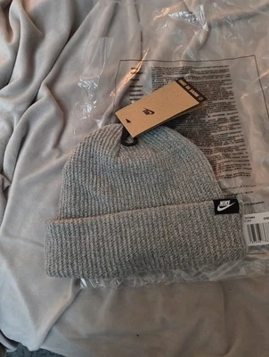 Nike Terra Nike SB Futura 365 Gorro Puño Corto Gris HF0176-063 OS NUEVO CON ETIQUETAS Foto 1 de 3