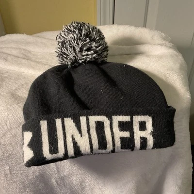 Sombreros toboganes Black Armour y AE. MARCAS Foto 1 de 4