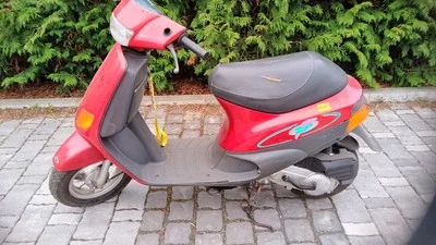 Piaggio ZIP Ohne Papiere Mit Langer Standzeit Für Bastler  - Bild 1 von 4
