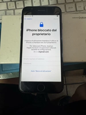 Apple iPhone 7 - 128GB - Nero Opaco Con Blocco iCloud - Immagine 1 di 4