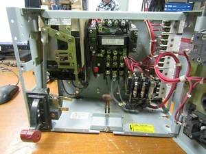 GE 8000 SERIE GRÖSSE 1 MCC EIMER 15 AMP BREAKER 10 HP 480 VAC TYP FVNR - Bild 1 von 10