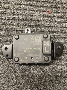 Toyota Lexus Adaptive Cruise Control 88210-02040 - Picture 1 of 3