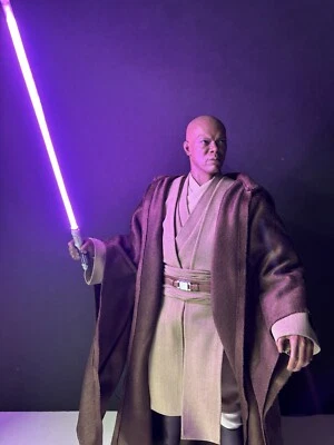 1/6 Scale Mace Windu Purple CCFL lightsaber  Star Wars Figure Sideshow Hot Toys - Image 1 of 4
