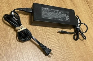 HYLETON 42V 3A Akku Ladegerät Netzteil Li-Akku Ladegerät für E-Scooter - Bild 1 von 3
