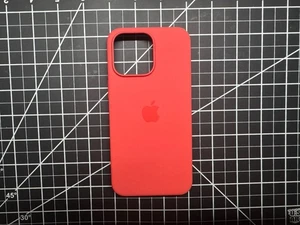 Genuine Apple iPhone 15 Pro Max Case MagSafe Silicone Red used pre owned cleaned - Photo 1 sur 4