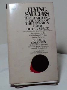 Flying Saucers - Startling Evidence by Coral E Lorenzen - Signet T3058 - 1966 - Imagen 1 de 2