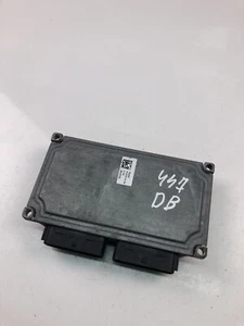 DB447 RENAULT Gearbox Control Unit S122751110 - Picture 1 of 4