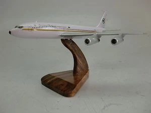 B-707 Guyana Airways Boeing Flugzeug Mahagoni Ofen Trockenholz Modell Groß Neu - Bild 1 von 1