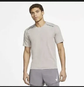 Top de correr tejido Nike para hombre Tech Pack Tech BV5713-218; tallas S, L y XL - Imagen 1 de 12