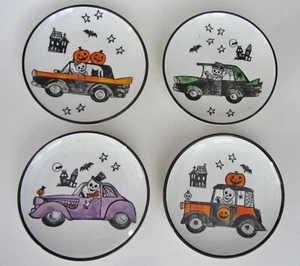 COBWEBS & CAULDRONS HALLOWEEN Cars Skeletons Appetizer Plate 5 3/4" Set 4 NEW - Picture 1 of 3