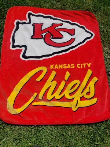 Northwest NFL Kansas City Chiefs Singular Fleece Throw Blanket 60" x 50" New Cover
