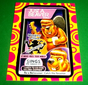 Topps Wacky Packages Serie 1 2014.ANS 12) ""JUST A CASTOR"" B4 pegatina de bonificación difícil de encontrar - Imagen 1 de 2