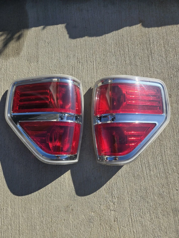 Carcasa de luz trasera F150 2009-2014 Foto 1 de 1