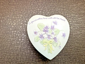 80er Jahre Designers Collection, "A Mother's Remembrance" Porzellan Herz mit Deckel - Bild 1 von 8