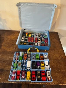 (48) Lotto di pareti nere VINTAGE Hot Wheels con custodia bella! - Foto 1 di 6