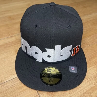 Gorra New Era 59FIFTY Cincinnati Bengals Big Spell negra a cuadros ajustada 7 1/8 Foto 1 de 4