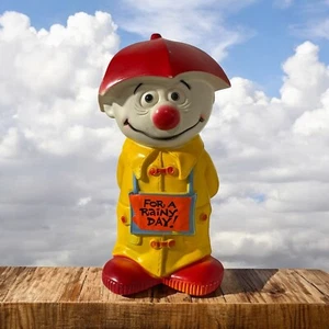 Play Pal Plastic 1971 Ahorra para un Día Lluvioso Banco de Monedas Payaso Amarillo Rojo Película Utilería - Imagen 1 de 14