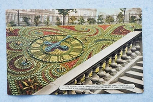 The Floral Clock - Princes Street Gardens - Edinburgh - UK - Picture 1 of 2
