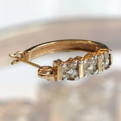 HERMOSO (1) Pendiente Ovalado Aro ÚNICO (1) Diamante Oro Amarillo 14k Foto 1 de 4