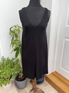 H&M Jersey Knit Dress UK XS 6 Black Stretch Sleeveless Swing Basic Capsule BNWT - Picture 1 of 7