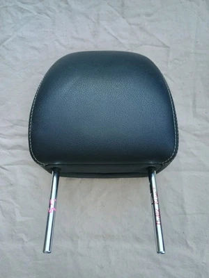 11 12 13 14 15 16 17 18 19 20 Toyota Sienna SE asiento segunda fila reposacabezas  Foto 1 de 4