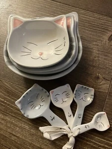 World Market 4 Adorable Cat Ceramic Measuring Cups and 4 Measuring Spoons Set - Picture 1 of 3