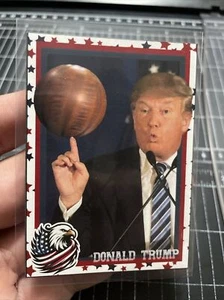 DT2 Donald Trump 2024 Basket Personalizzato Trading Card Edizione Limitata - Foto 1 di 2