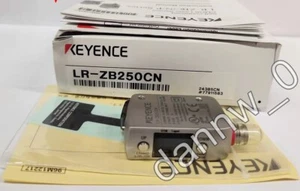 NEW IN BOX KEYENCE LR-ZB250CN Laser Sensor - Picture 1 of 3