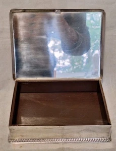 Beautiful Vintage Silver Plated Cigarette/ Cigar / Tobacco Box - Picture 1 of 4