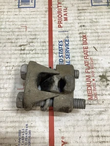 BURNDY KVS31A Split 2 Bolt Connector Mechanical CU-AL 250-350 ACSR ED4U 4070 - Picture 1 of 6