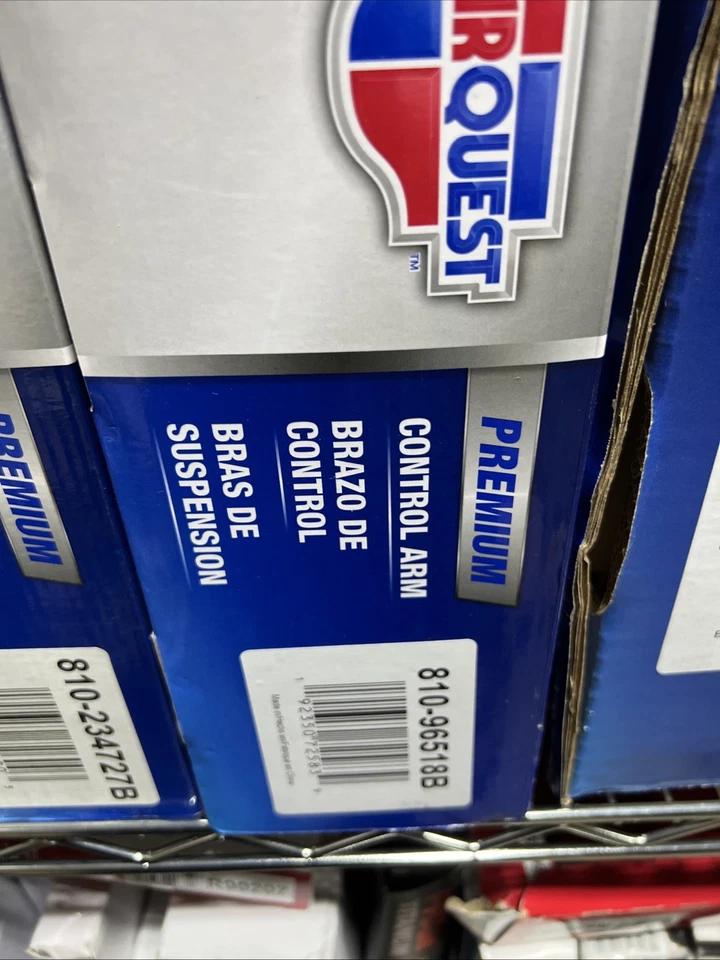 Conjunto de brazo de control y rótula CARQUEST 810-96518B delantero derecho superior Ford Mazda Foto 1 de 1