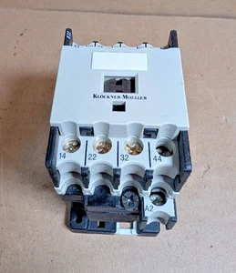 Klockner Moeller DILR22-110V/50HZ / DILR-22 Relè di controllo, 2NO + 2NC (Nuovo NSNP) - Foto 1 di 10