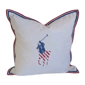 Polo Ralph Lauren Americana Logo Polo Multicolor Estampado Almohada 20”x20” - Imagen 1 de 6