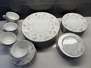 VTG Sango Petite Rose China Full Set for 8 Cups Plates Discontinued Collectible - Picture 1 of 12