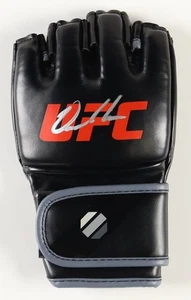 Derrick Lewis Signed Black UFC Glove Beckett BAS COA - Picture 1 of 2