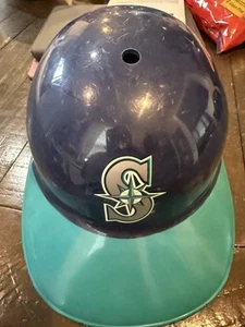 Vintage Seattle Mariners souvenir batting helmet - Picture 1 of 3
