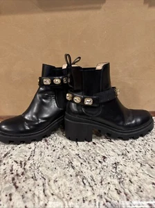 Gucci GG Trip Jeweled-Strap Chelsea Boots Black Leather Size 38.5/US - Picture 1 of 14