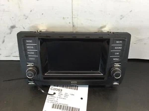 15 16 GOLF EXCEPT GTI Info-gps-tv Screen Display OEM ID 5G0919605 - Picture 1 of 4