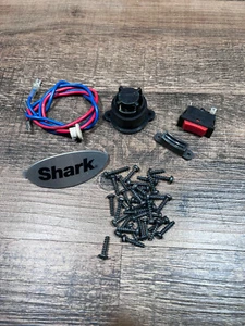 Shark Navigator NV46 Parts, Screws - Picture 1 of 4