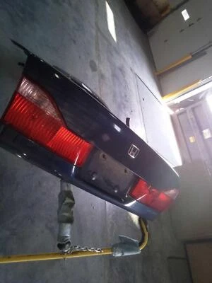 2000 Honda Accord Deck Lid Trunk Lid OEM Used 182K Miles No Spoiler Foto 1 de 4
