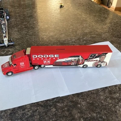 Kasey Kahne 1/64 Diecast #9 Dodge Dealers Transporter Bank # 423 de 700 Foto 1 de 4