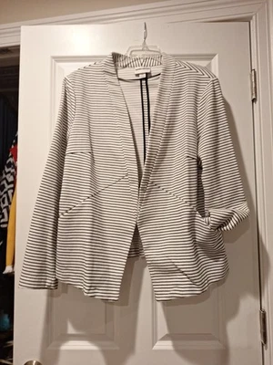 Women's Ava Viv Plus Size Black And White Pinstripe Jacket. Sz 2x - Image 1 of 4