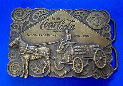 Drink Coca Cola Delicious & Refreshing 75th Anniversary 76 Bergamot Belt Buckle - Imagem 1 de 4