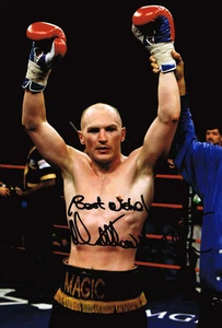 Matthew Hatton HAND SIGNED Autogramm 12x8 Foto "Magic" +RD COA Ricky Brother - Bild 1 von 1