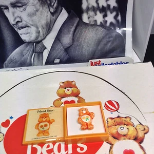 CARE BEARS "FRIEND BEAR" VINTAGE PIN AMERICAN GREETINGS CORP 1985
