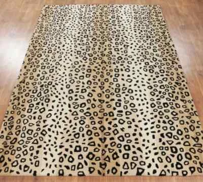 Modern Hand Tufted Wool Area Rug. 100% Authentic Hand Tufted Animal Skin Area R - Image 1 of 4